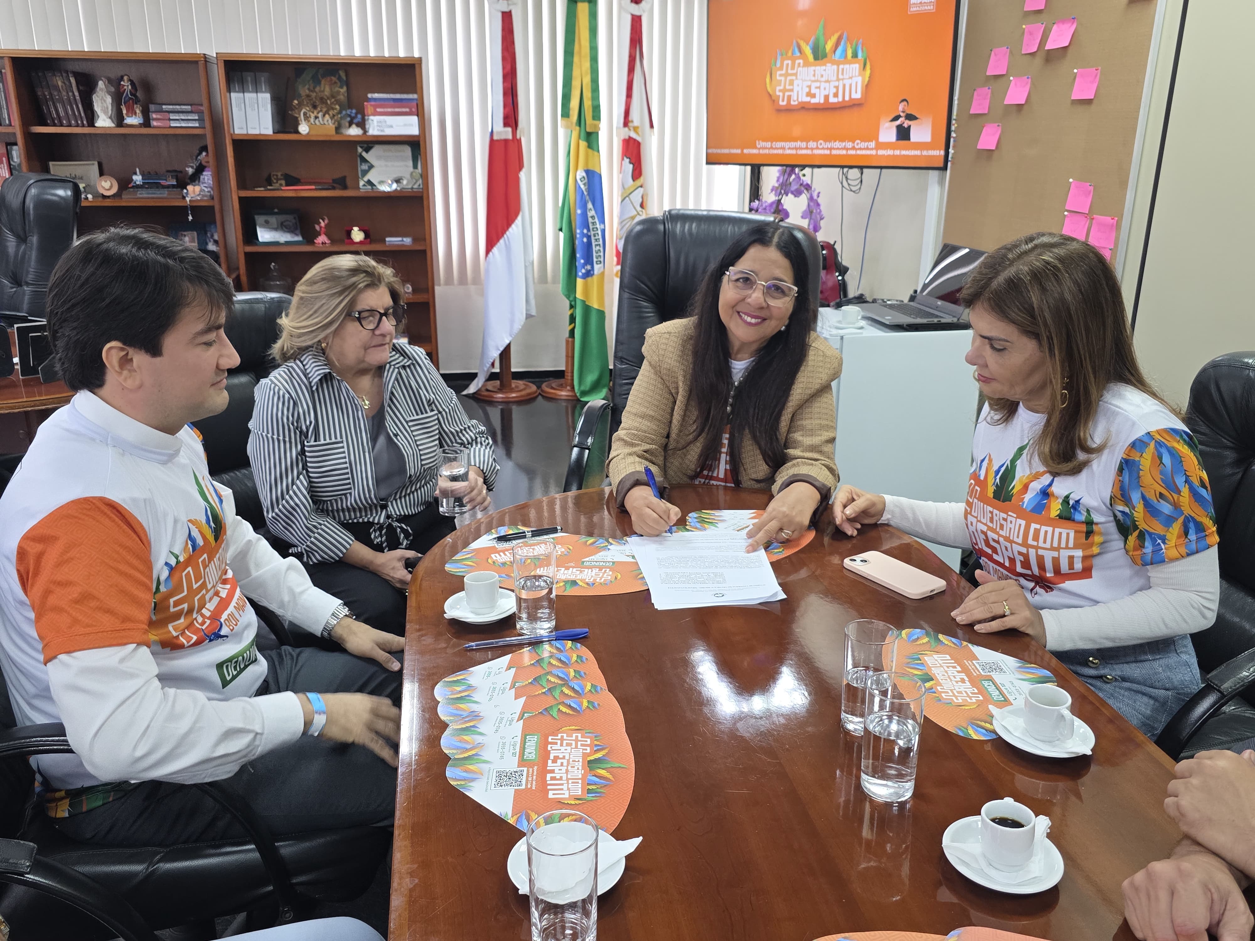 141025 Diversão com Respeito Boi Manaus Hirailton Gomes 2 0ea1c