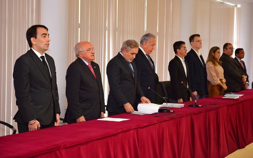 Esmam Abertura
