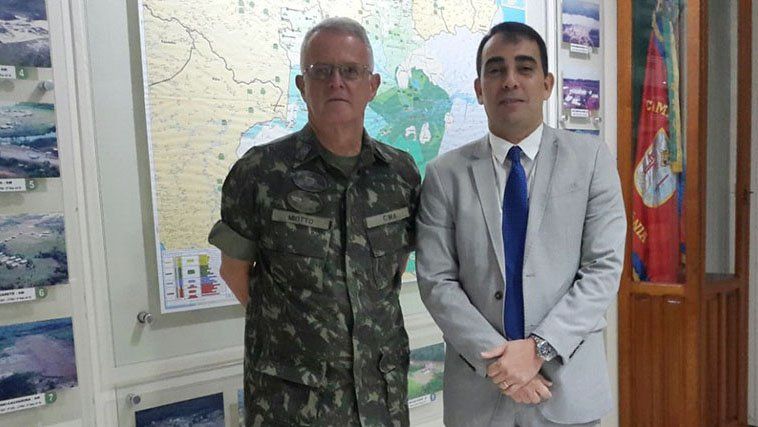 PGJ com general