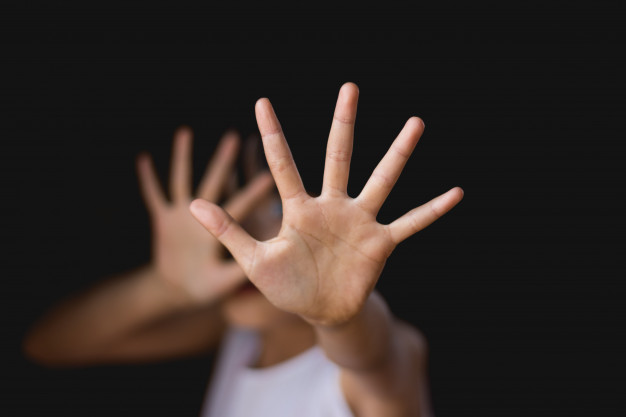 pare-de-abusar-da-violencia-infantil-escravidao-infantil-no-angulo-direitos-humanos 30099-2